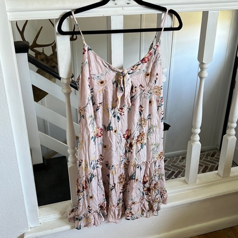 🐞 Xhilaration pink floral dress tie front cleavage tiered skirt
